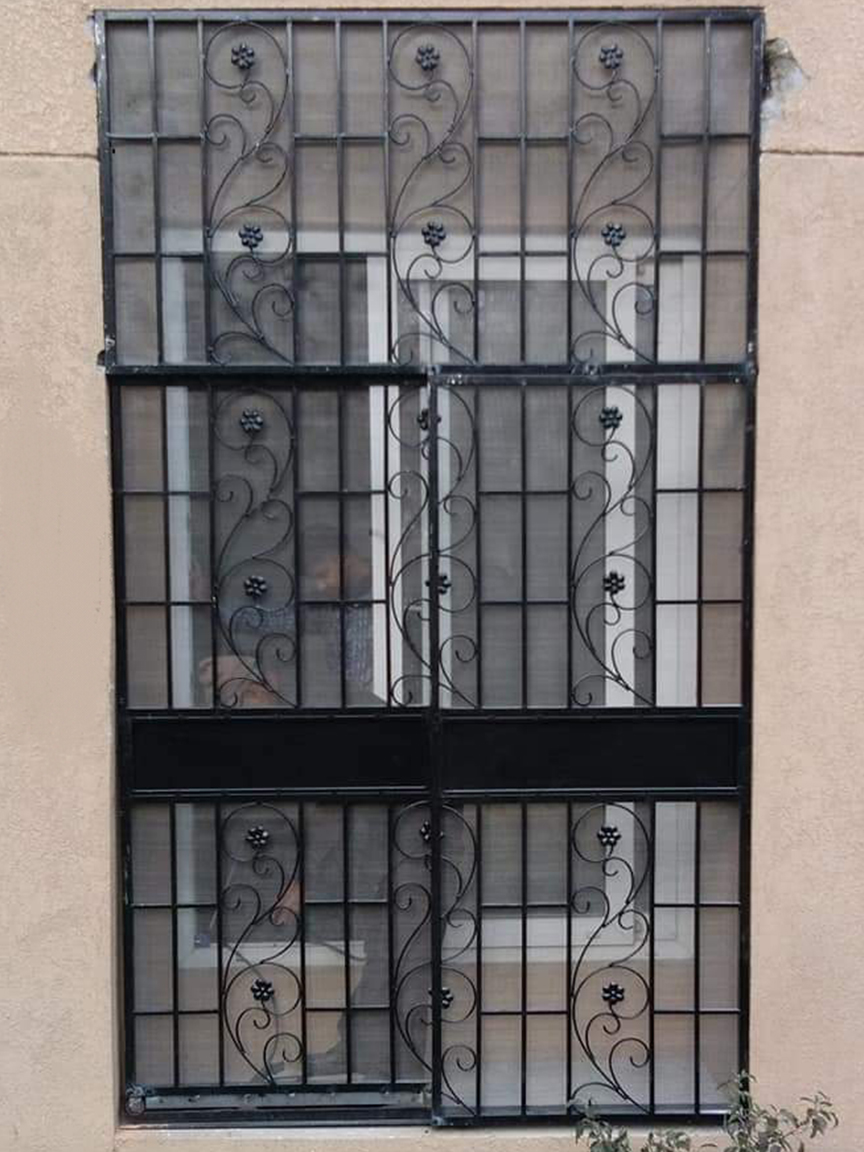 BALCONY GRILLS WITH PIPES